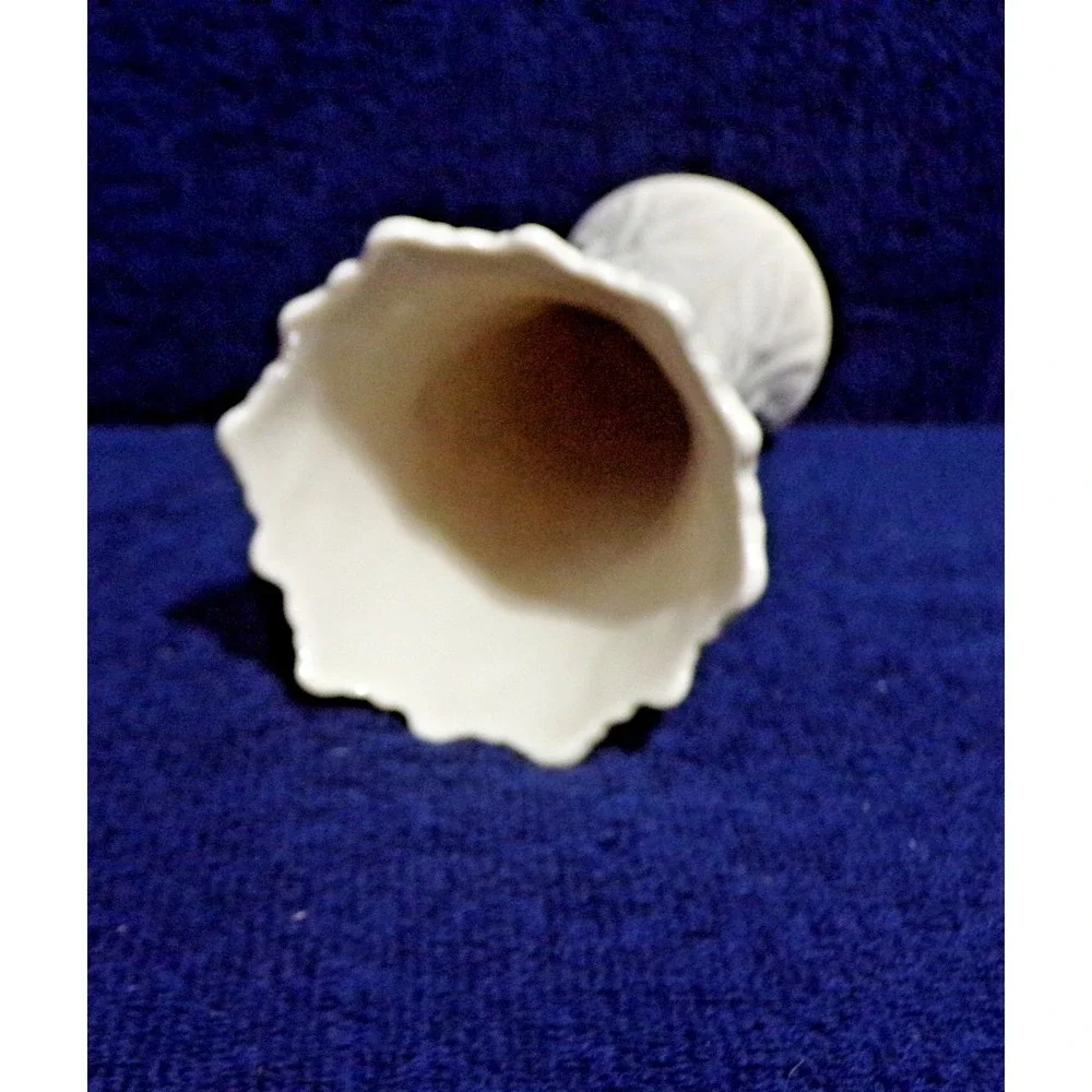 Vintage New Lenox Woodland Ivory Vase Original Box 6